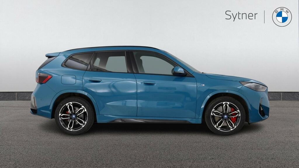 BMW iX1 150Kw Edrive20 M Sport 65Kwh Techpro22 YA25DXR Blue #3