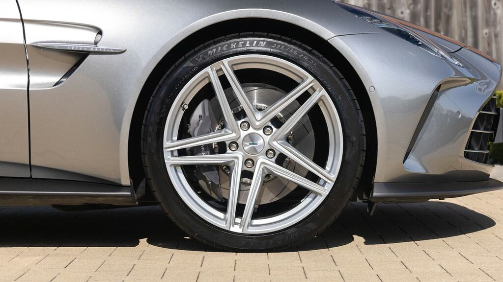 Aston Martin Vantage V8 2dr Auto WX75VSA Silver #4