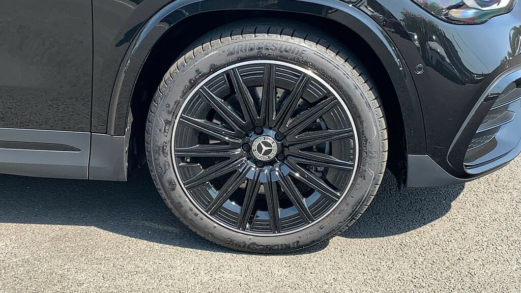 Mercedes-Benz GLA Class Gla 220D 4Matic Amg Line Premium Plus KM75YDY Black #5