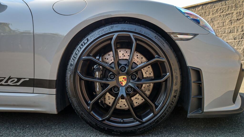Porsche 718 Spyder 4.0 2dr Grey #6