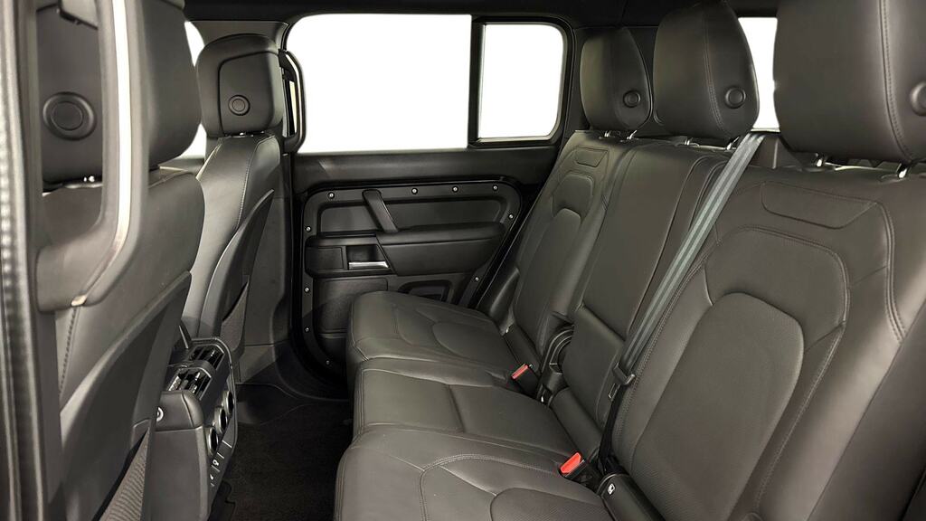 Land Rover Defender 130 3.0 D350 X-dynamic Hse 130 8 Seat KM74NXF Black #4