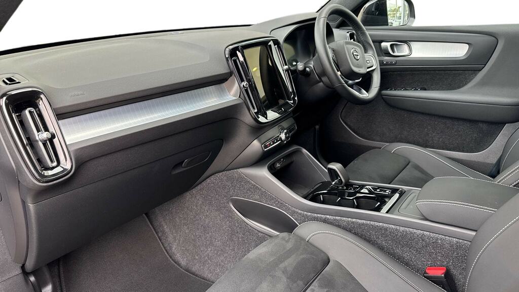 Volvo XC40 2.0 B4p Plus Dark WF75BZS Black #4