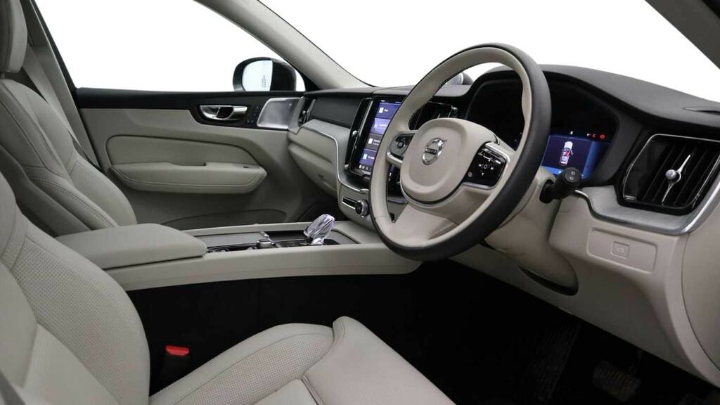 Volvo XC60 2.0 B5p Ultimate Dark Awd Geartronic OV24XUS Grey #4
