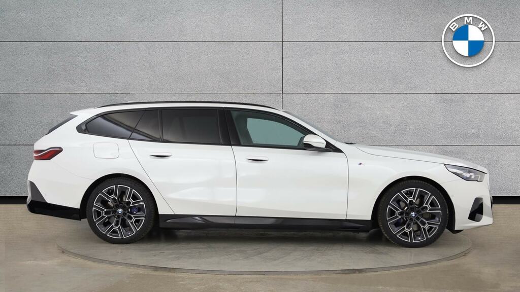 BMW 5 Series 530E M Sport YE25UVX White #3