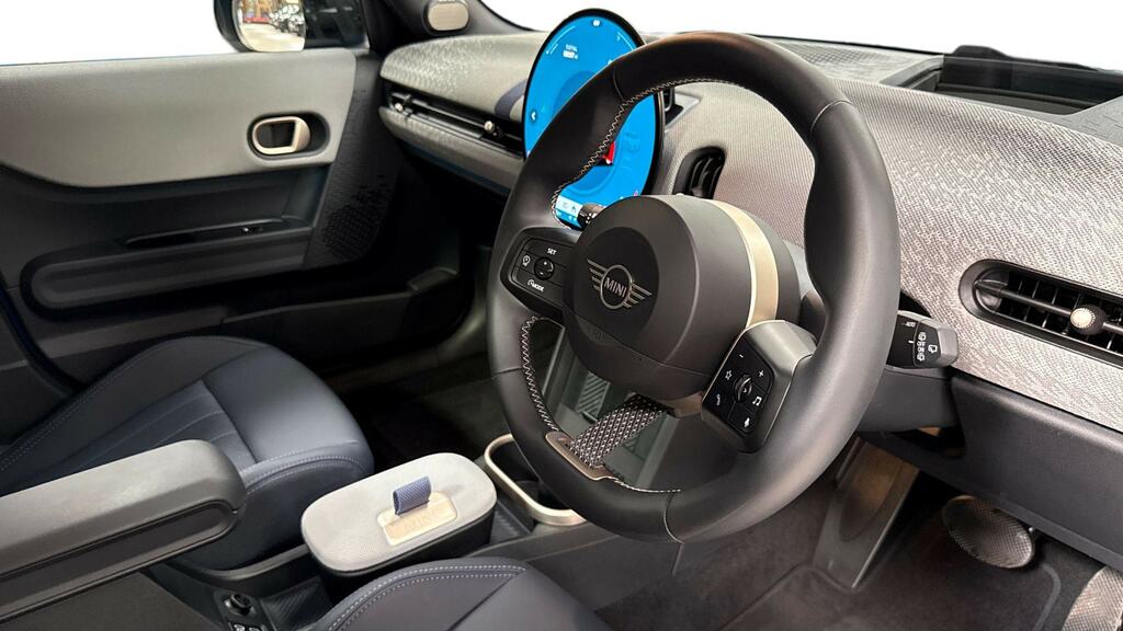 Mini Hatch 1.5 C Exclusive Level 2 YE74VPM Blue #6