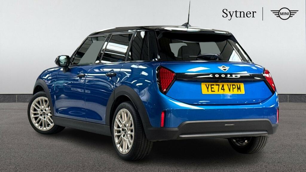 Mini Hatch 1.5 C Exclusive Level 2 YE74VPM Blue #2