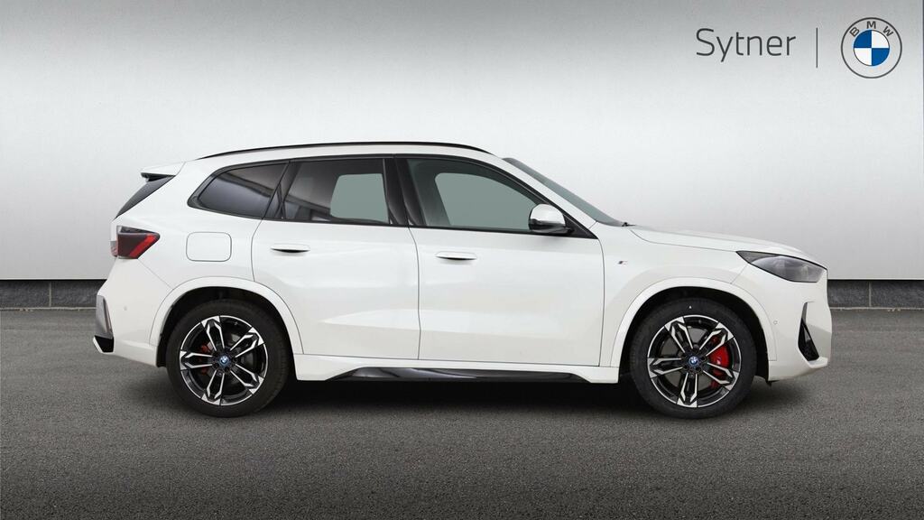 BMW iX1 150Kw Edrive20 Shadow Ed 65Kwh Tech YB25VKU White #3