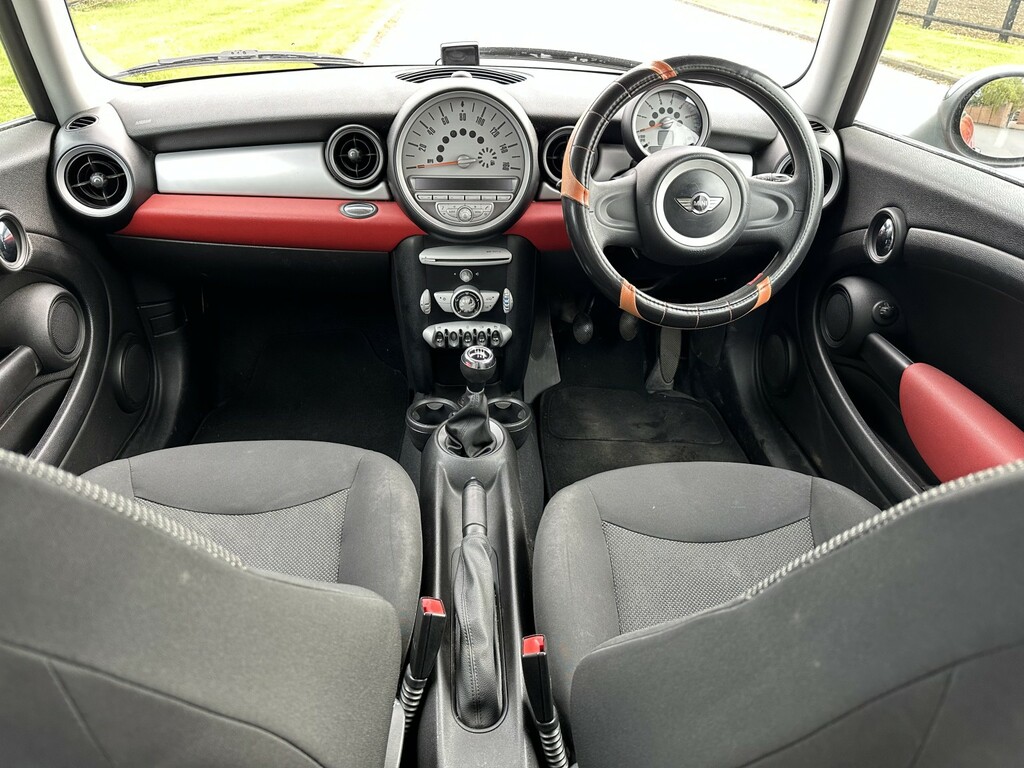 Mini Hatch Hatchback 1.6 Cooper D Hatch 2010 LS10NXY Red #2