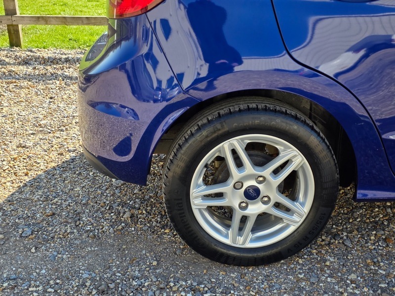 Ford KA+ Zetec Blue #6
