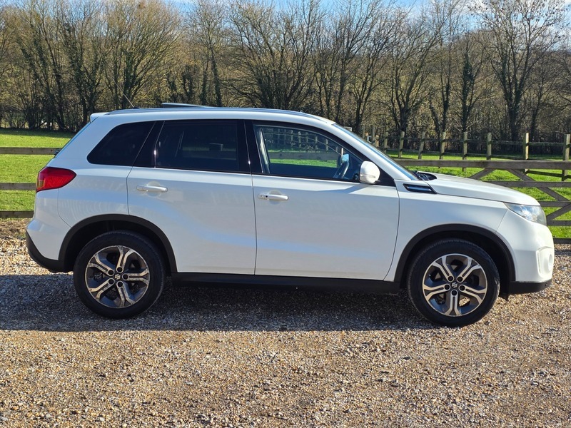 Suzuki Grand Vitara Sz5 White #5