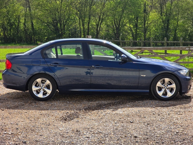 BMW 3 Series 320D Efficientdynamics CP60FTJ Blue #4