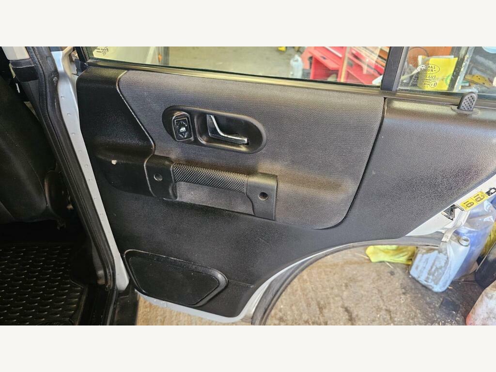 Land Rover Discovery Suv Grey #45