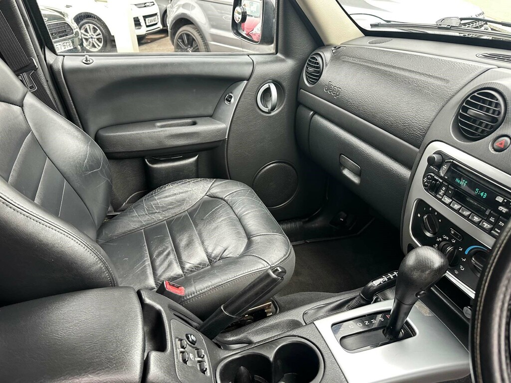Jeep Cherokee 2.8 Td Limited 4X4 Silver #19