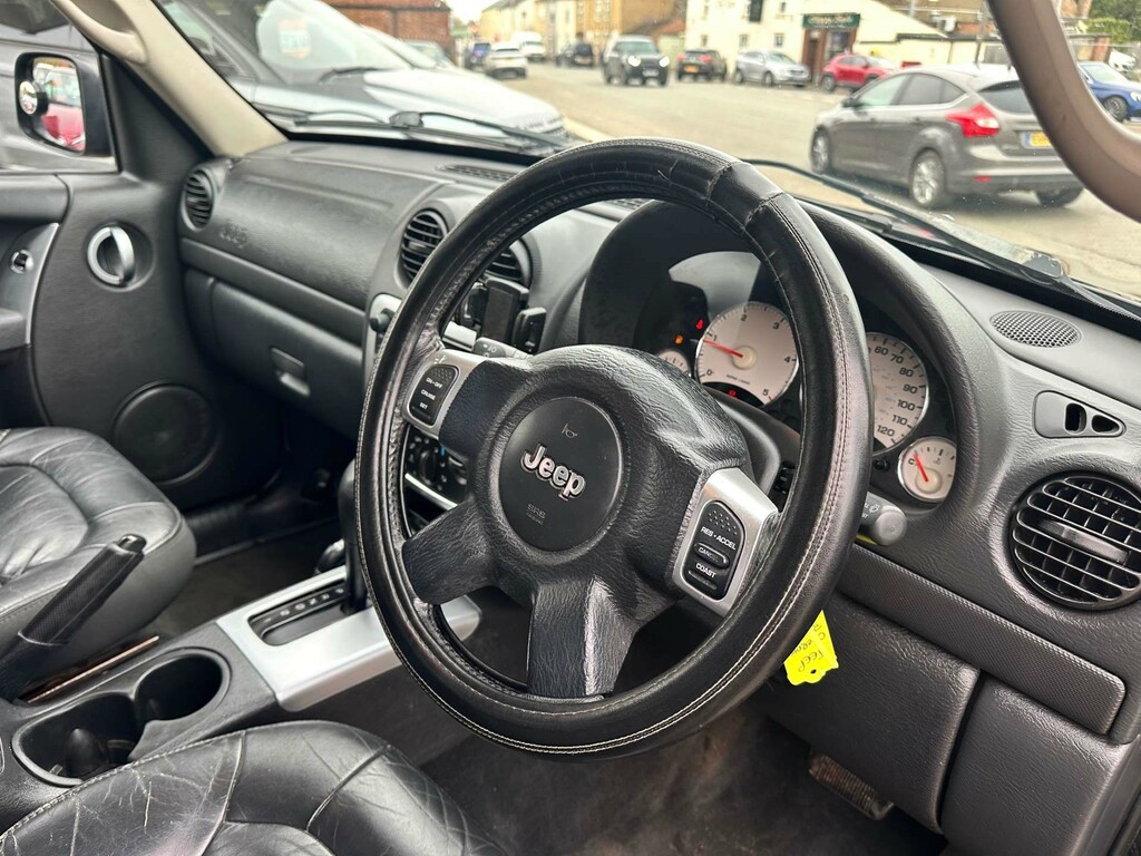 Jeep Cherokee 2.8 Td Limited 4X4 Silver #18