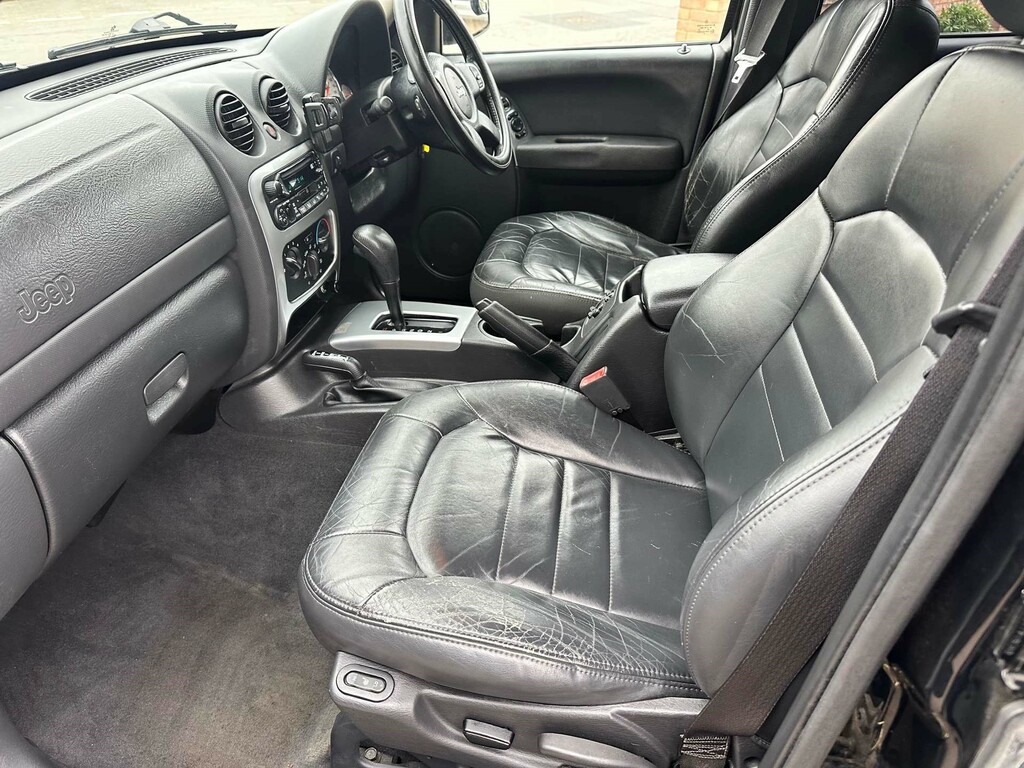 Jeep Cherokee 2.8 Td Limited 4X4 Silver #25