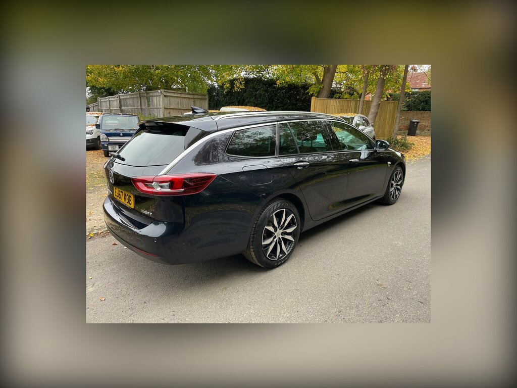 Vauxhall Insignia 2.0 Turbo D Blueinjection Elite Nav Sports Tourer EJ67KOB Blue #2