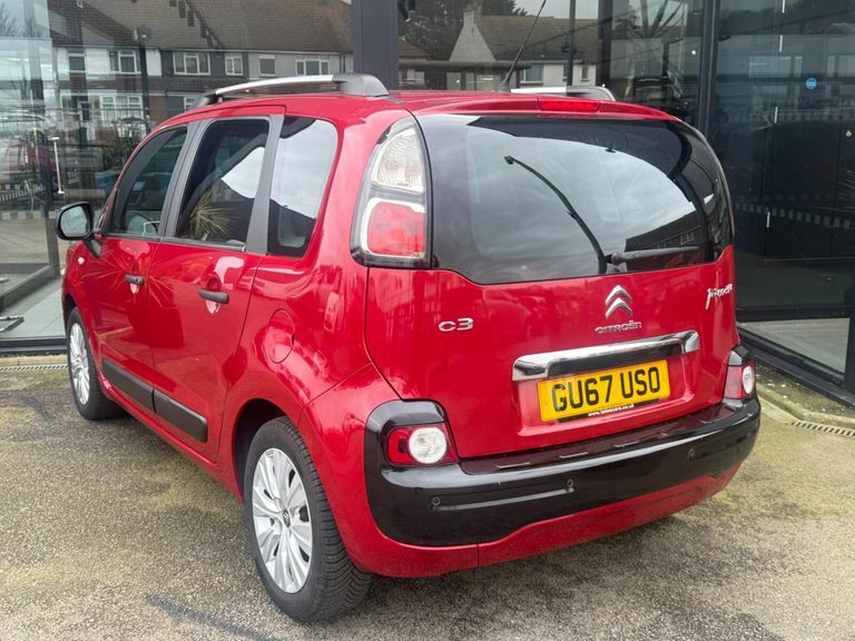 Citroen C3 Picasso 1.2 Puretech Edition Euro 6 GU67USO Red #3