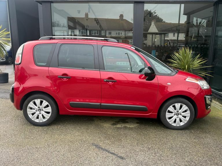 Citroen C3 Picasso 1.2 Puretech Edition Euro 6 GU67USO Red #4