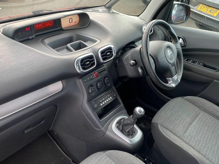 Citroen C3 Picasso 1.2 Puretech Edition Euro 6 GU67USO Red #2