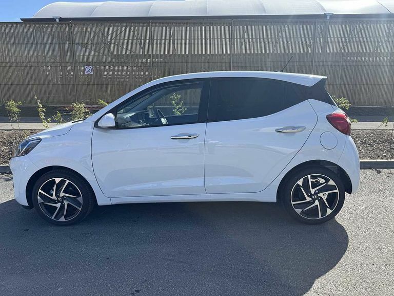 Hyundai I10 1.2 79 Premium Nav GY26NLM White #5