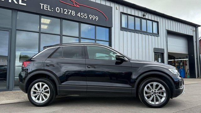 Volkswagen T-Roc Suv WD24PNY Black #4