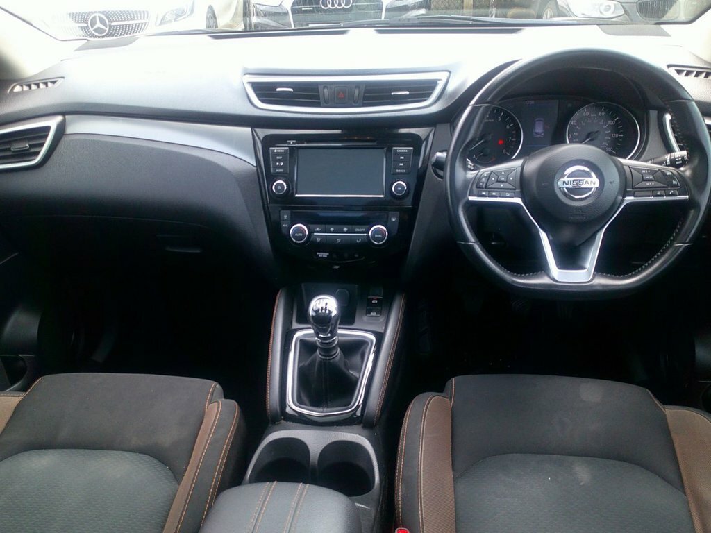 Nissan Qashqai 1.3L N-motion DM19FVE Black #2