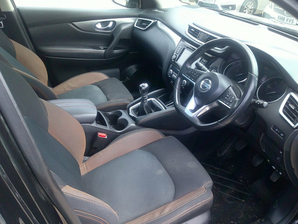 Nissan Qashqai 1.3L N-motion DM19FVE Black #5