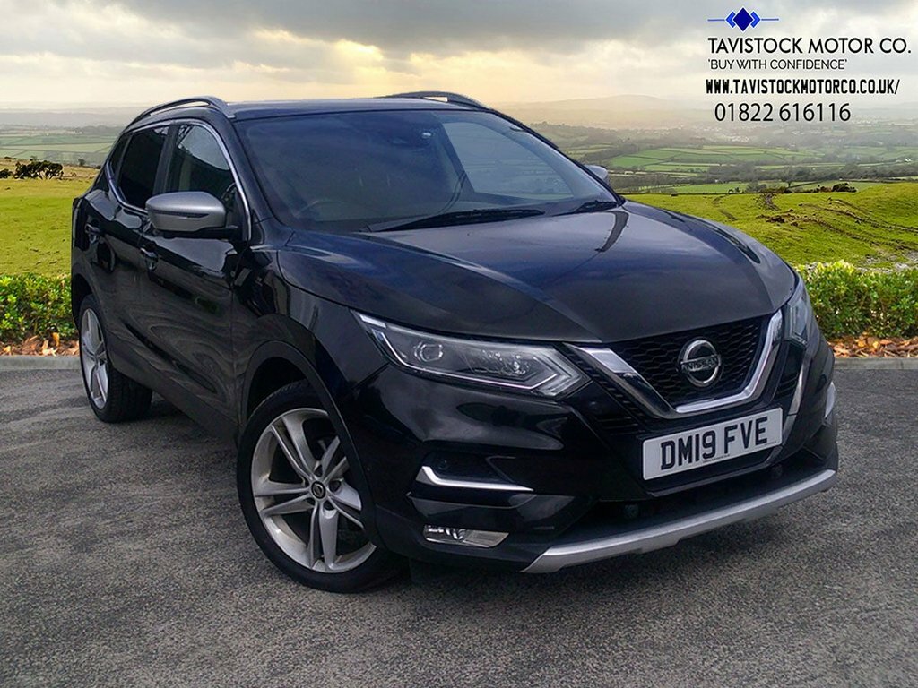 Nissan Qashqai 1.3L N-motion Black