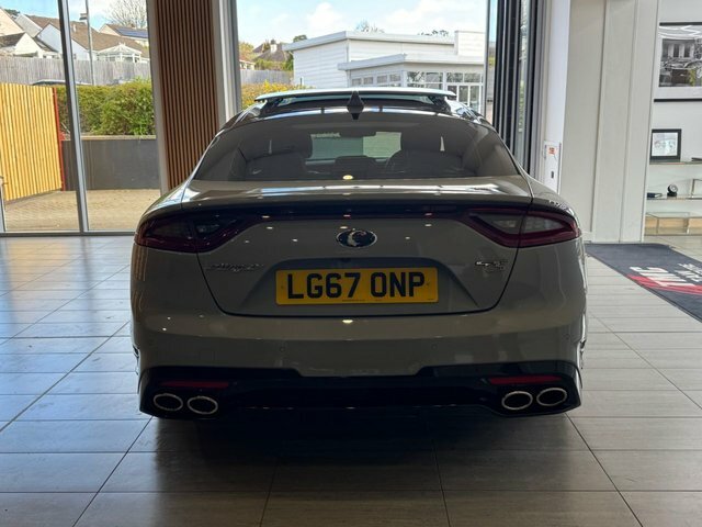 Kia Stinger 2.2 Crdi Gt-line  #8