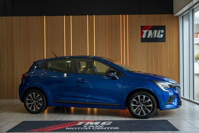 Renault Clio 2023 1.6 E-tech Evolution Hatchback Hyb Blue