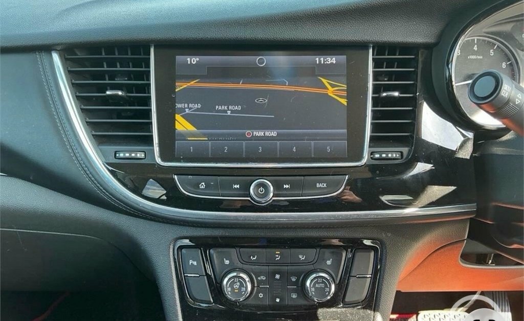 Vauxhall Mokka X 1.4L Elite Nav LF19VLR Silver #6