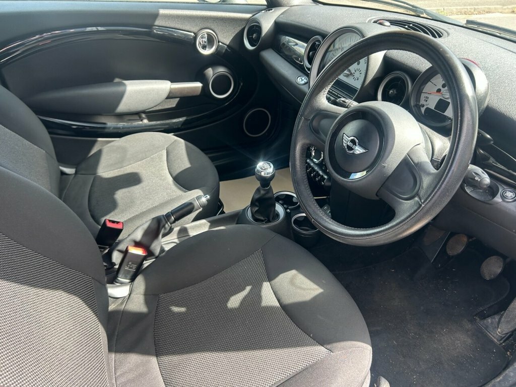 Mini Convertible 1.6L One AF63HYN Black #6