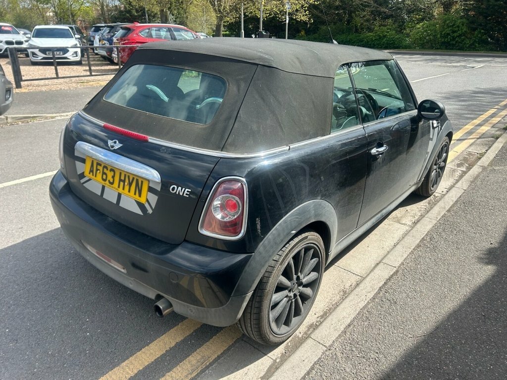 Mini Convertible 1.6L One AF63HYN Black #5