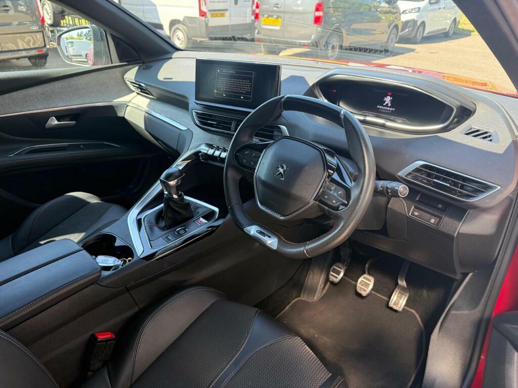Peugeot 3008 1.2 Puretech Gt Euro 6 Ss SA22FFN Red #3