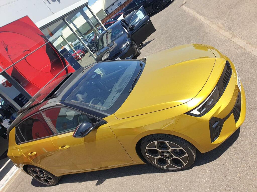 Vauxhall Astra 1.2 Turbo Ultimate Euro 6 S S Yellow #5