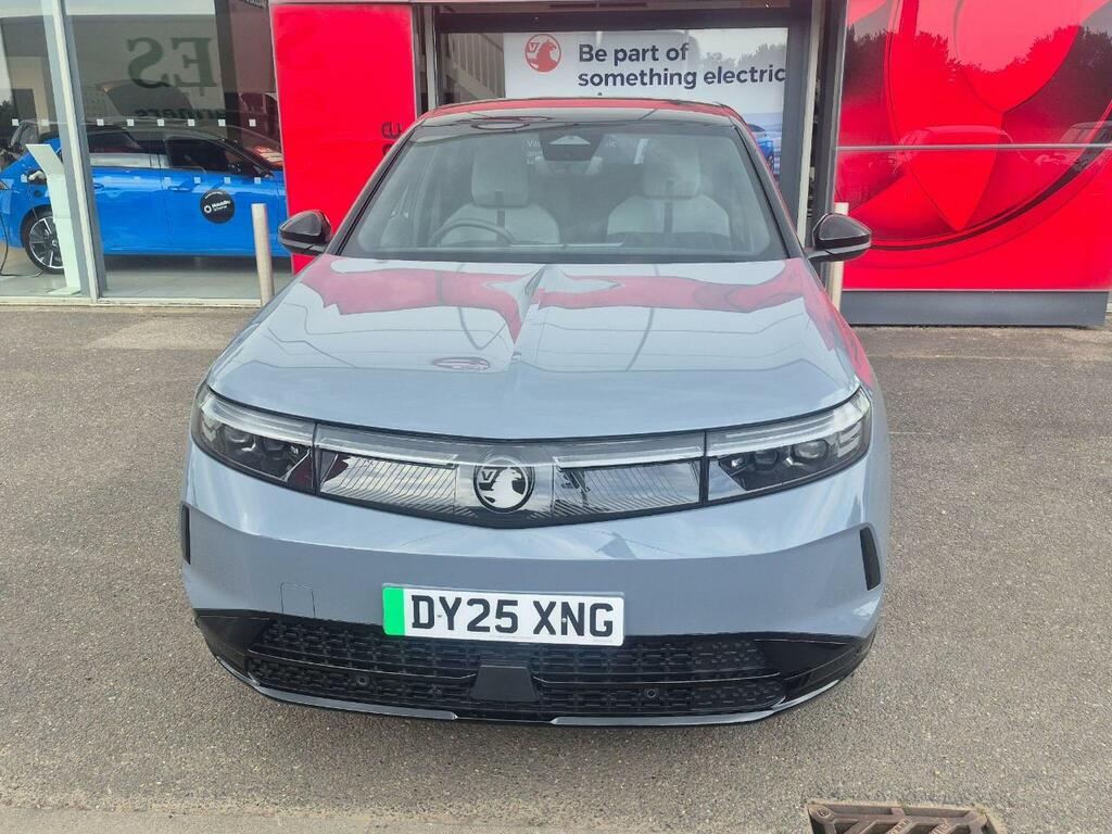 Vauxhall Grandland 73Kwh Gs DY25XNG Grey #2