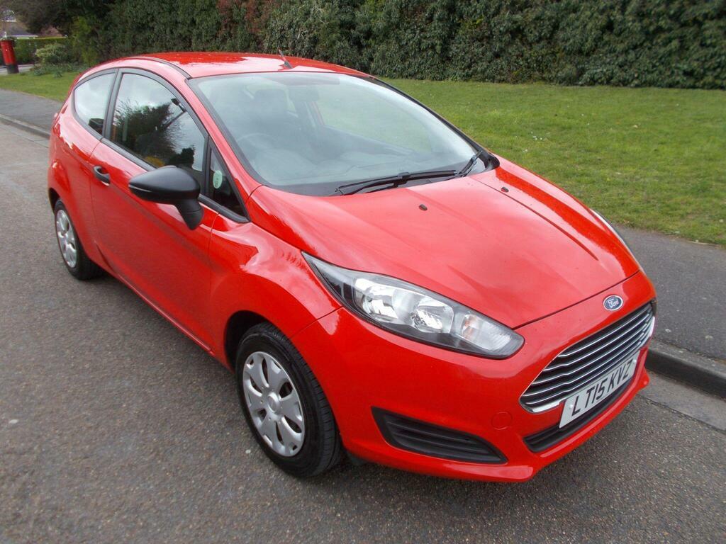 Ford Fiesta 1.25 Studio Euro 6 LT15KVZ Red #2