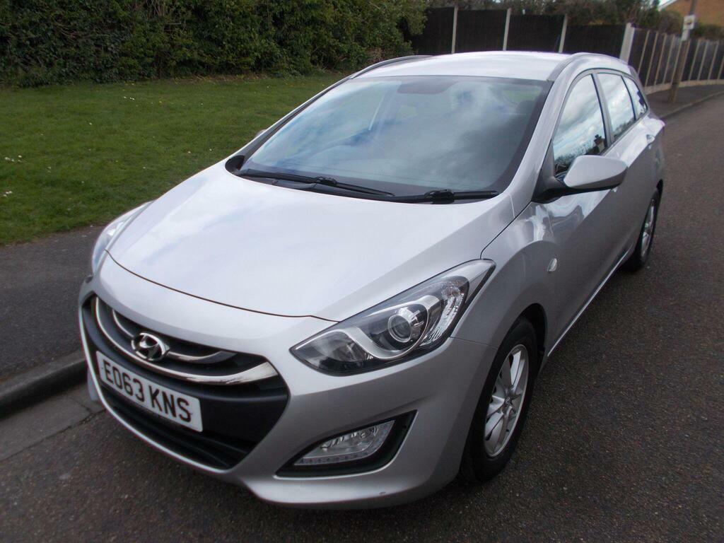 Hyundai I30 1.6 Crdi Blue Drive Active Tourer Euro 5 S S Silver