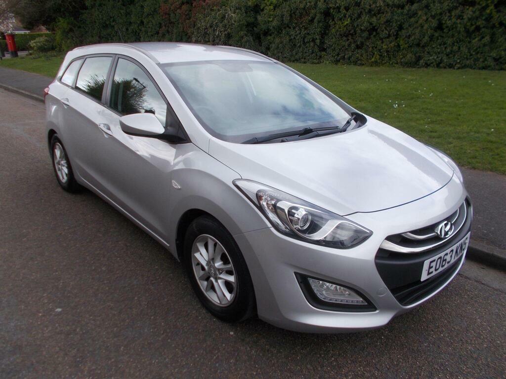 Hyundai I30 1.6 Crdi Blue Drive Active Tourer Euro 5 S S E063KNS Silver #2