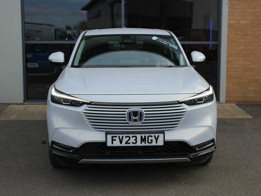 Honda Hr-V 1.5 Ehev Advance Cvt FV23MGY White #2
