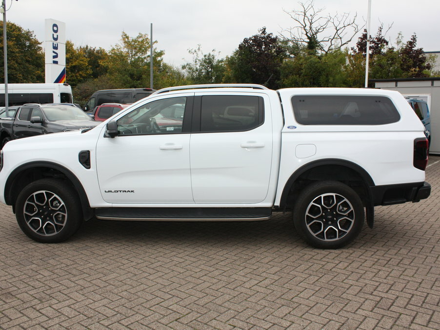 Ford Ranger Pick Up D Cab Wildtrak 3.0 Ecoblue V6 240 AJ74BKY White #3