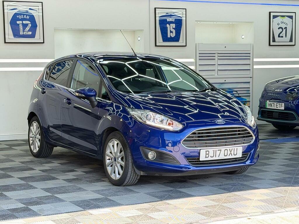 Ford Fiesta Hatchback 1.0T Ecoboost Titanium Powershift Euro 6 Blue