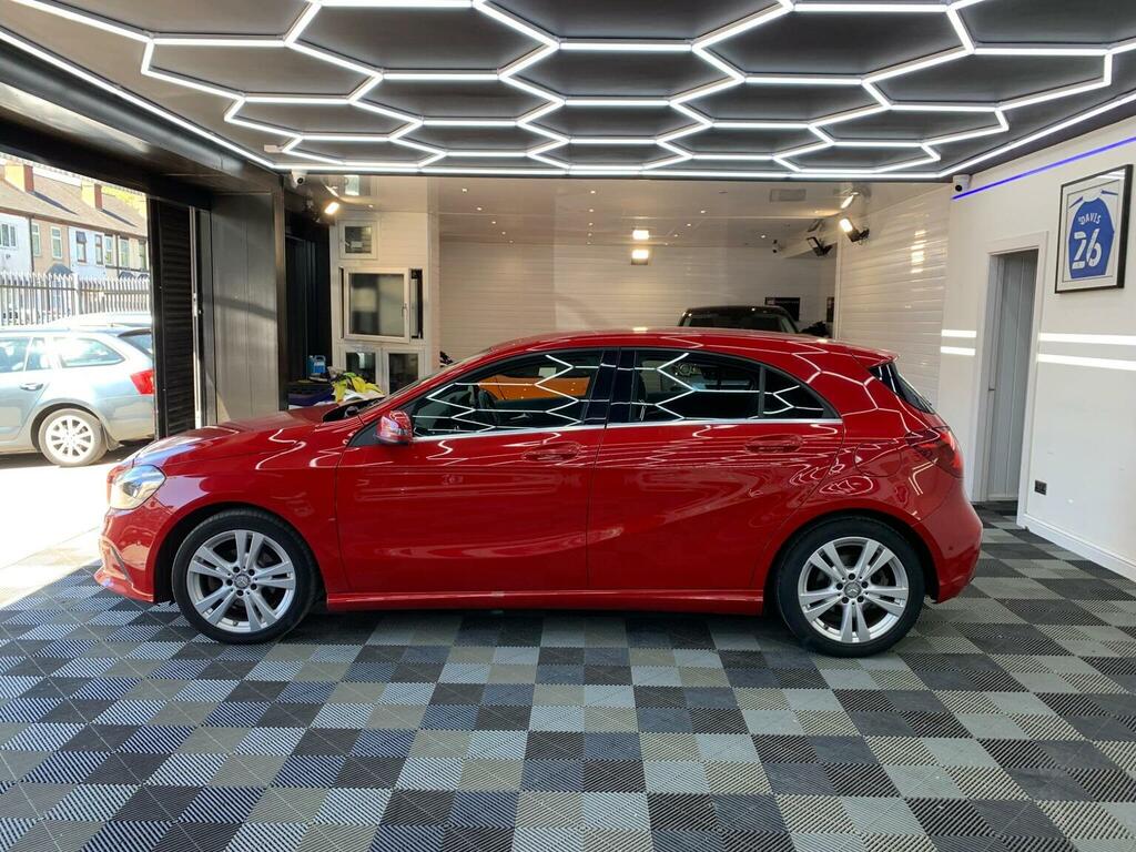 Mercedes-Benz A Class Hatchback 1.5 A180d Sport Premium 7G-dct Euro 6 SD66FZA Red #5