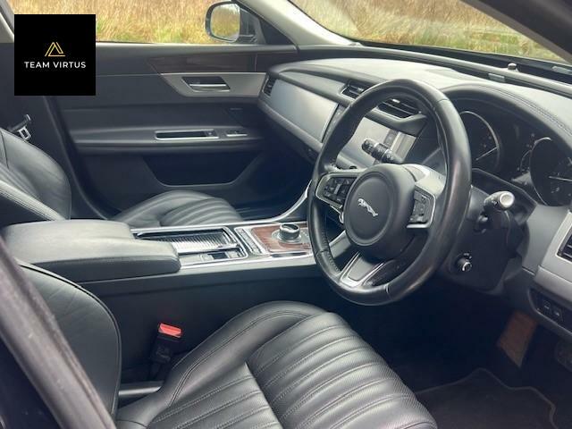 Jaguar XF 2.0D Portfolio Sportbrake Awd Euro SL67FJD Black #5