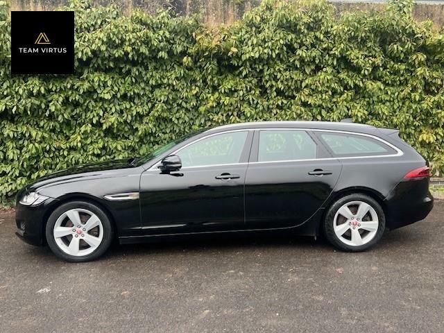 Jaguar XF 2.0D Portfolio Sportbrake Awd Euro SL67FJD Black #3