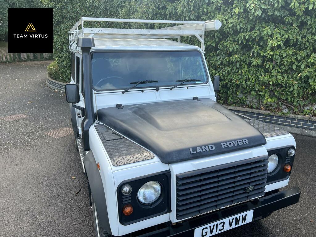 Land Rover Defender 110 2.2 Tdci Xs Utility Wagon Double Cab Ma GV13VWW White #2
