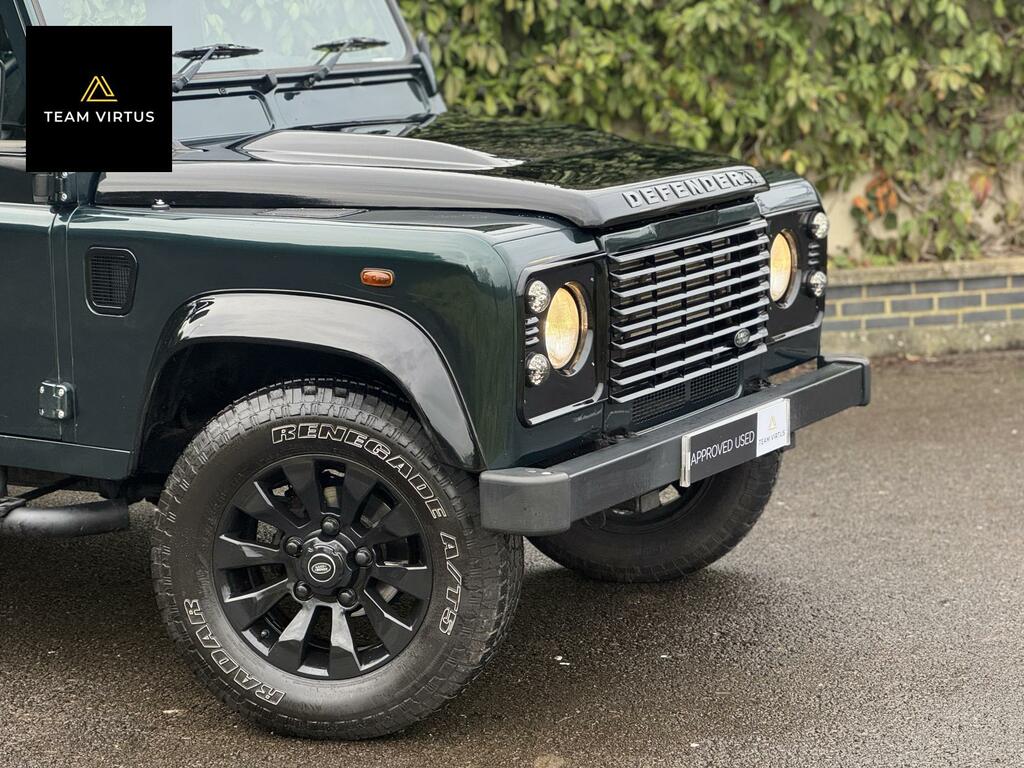 Land Rover Defender 110 2.2 Doublecab Pickup 2006 - 2016 KN15OUY Green #6