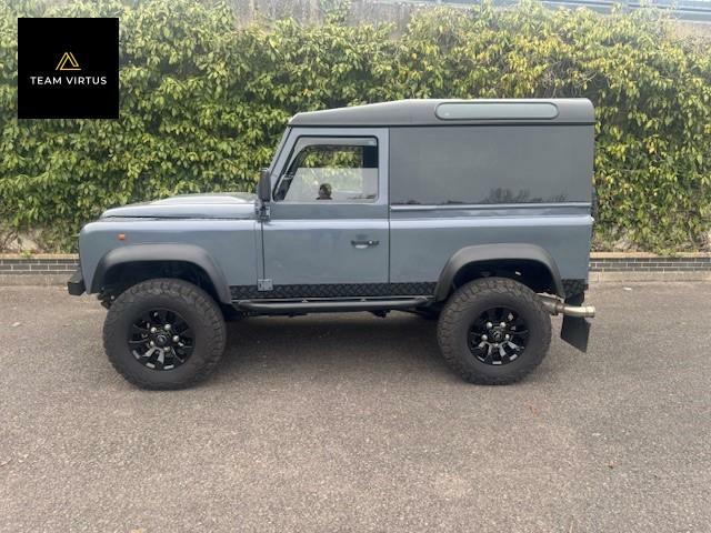 Land Rover Defender 90 M57 8Spd Blue #6