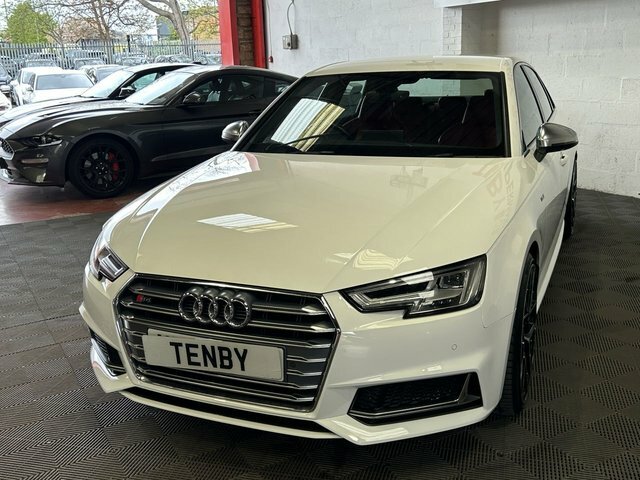 Audi S4 Automatic MV67YBB Red #4