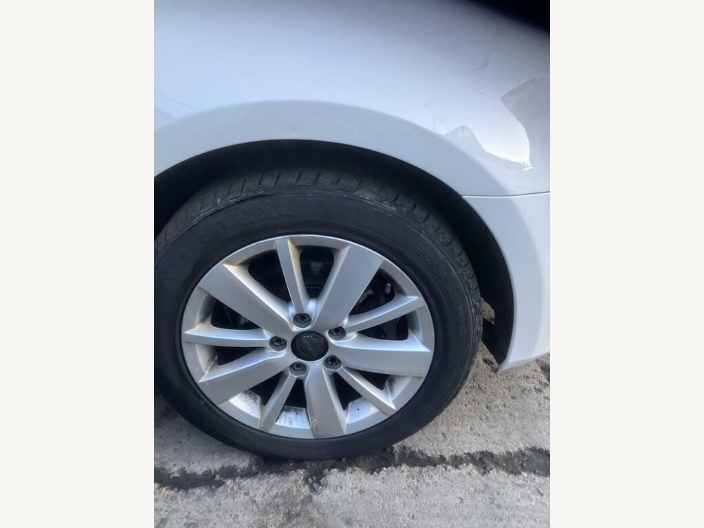 Volkswagen Golf 1.6 Tdi Match Euro 5 White